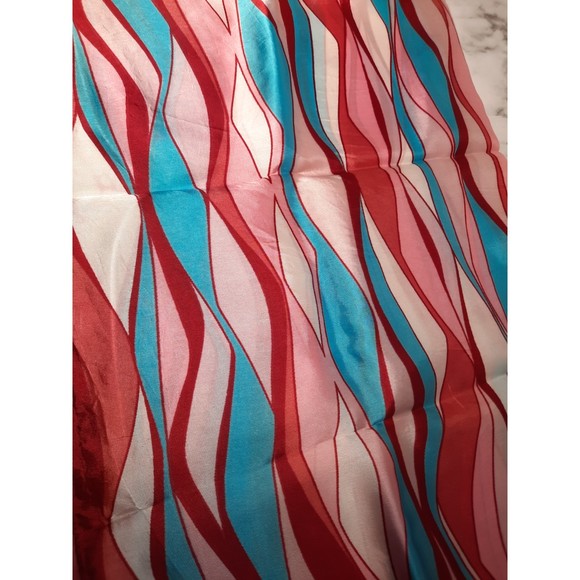 3 Vintage Scarves 1 Blue Peach Yellow 1 Blue Red Pink 1 Red White Blue - Picture 5 of 9